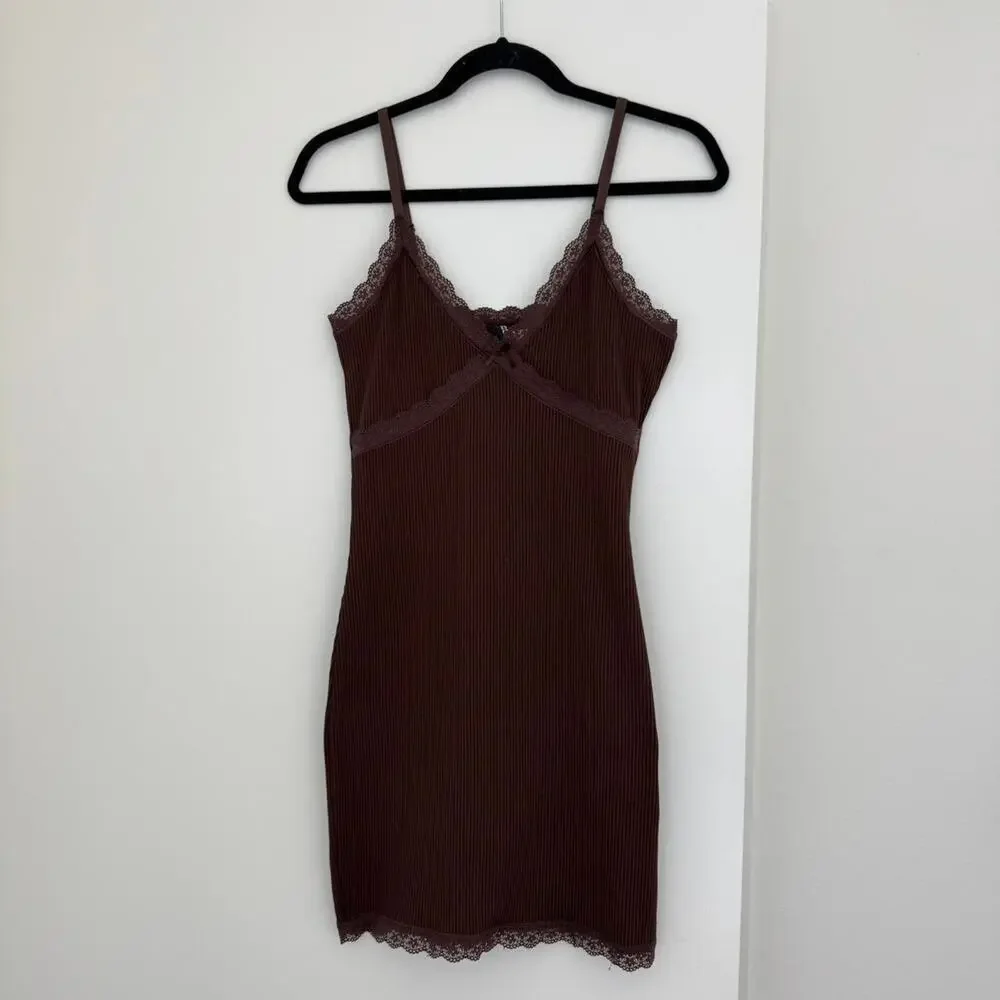 Brown sleeveless fitted mini dress